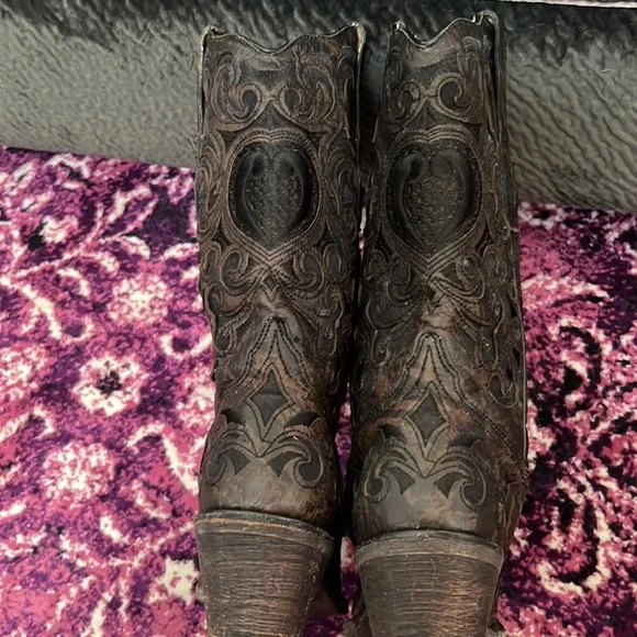 Corral Brown Western Boots with Heart Rhinestone Design - Picture 12 of 14